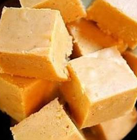 Pumpkin Cheesecake Fudge
